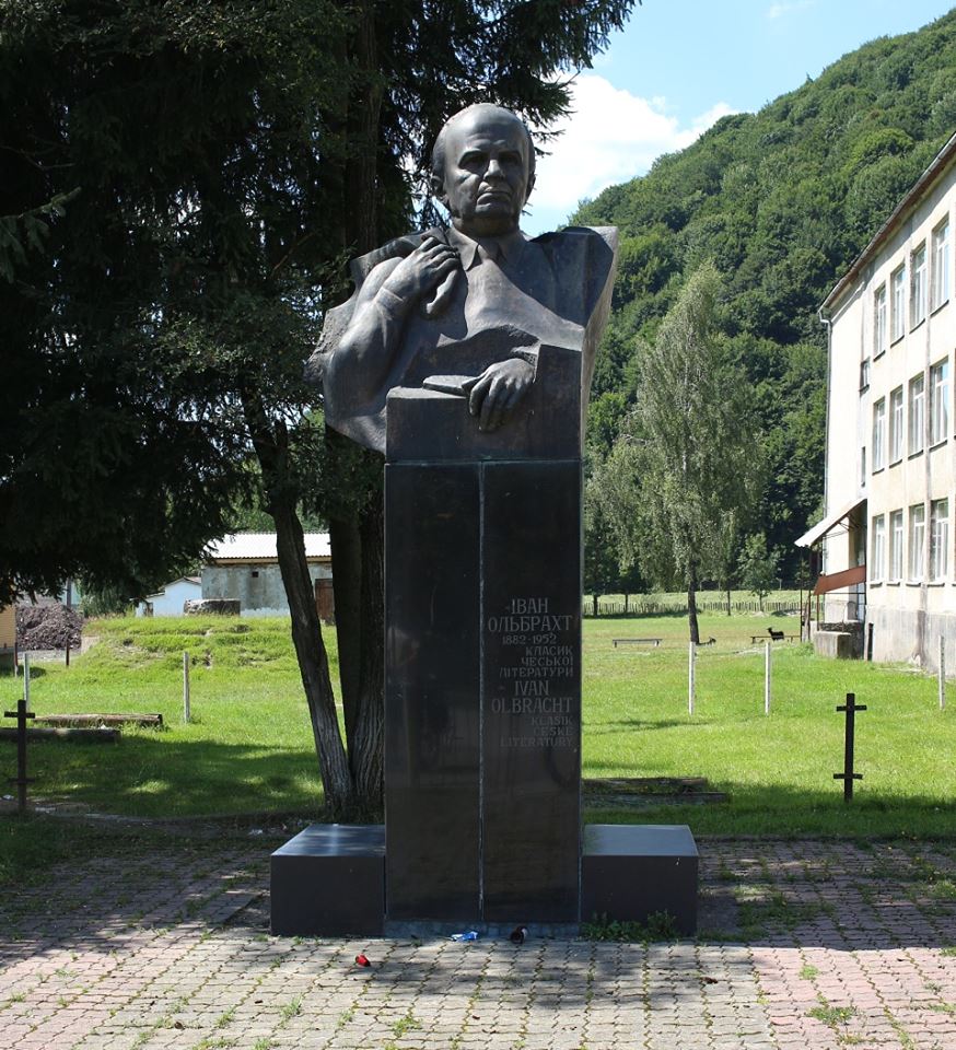 aš26